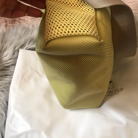 Louis Vuitton LV Cup 2000 Weatherly Yellow Shoulder Bag - Picture 15 of 17